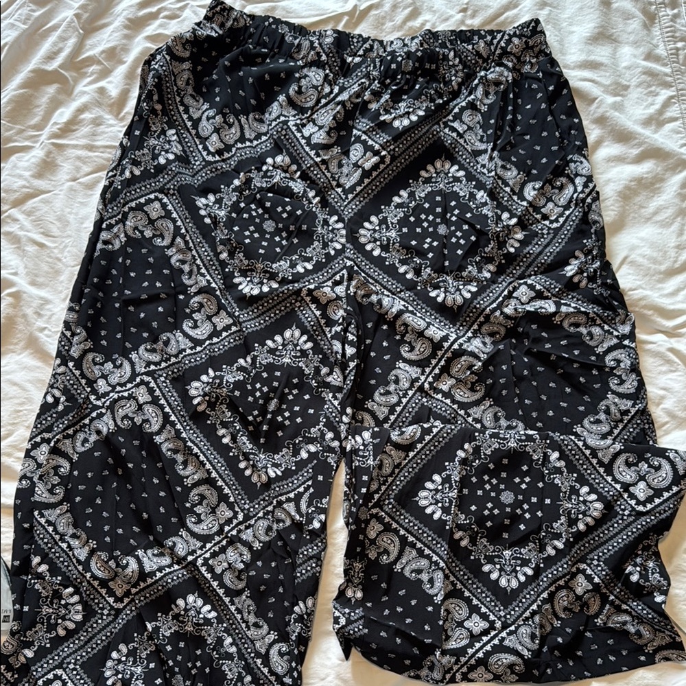 Black and White Patterned Pants